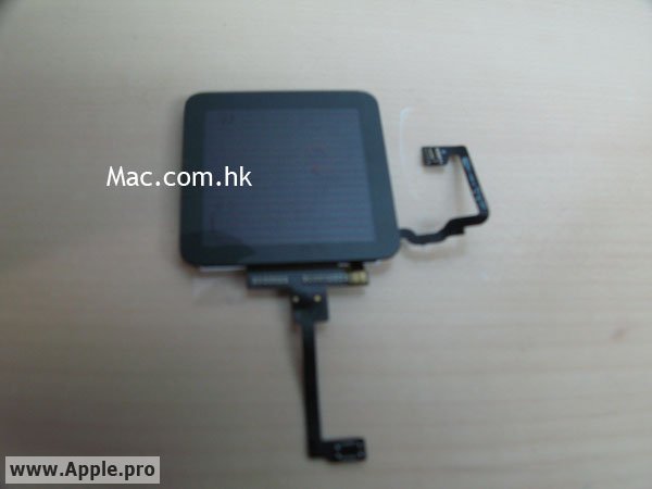 The touchscreen is of 3×3 cms Ipod Touch Screen Size. The touchscreen is of 3×3 cms